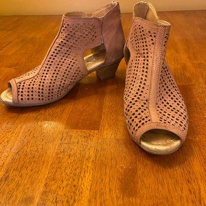 Earth Origins Leather Peep Toe Bootiesm- Dusty Rose75
